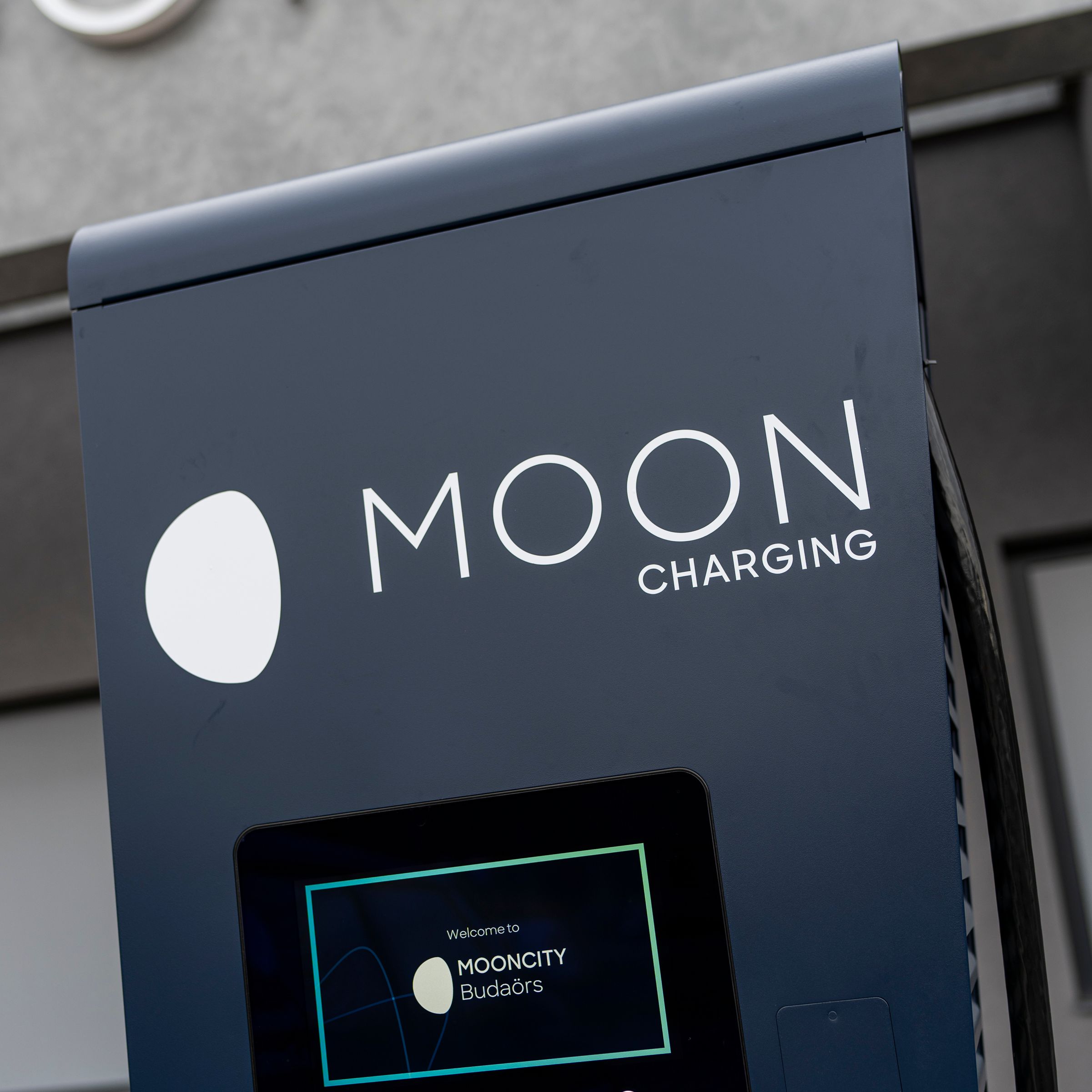 Moon charging station