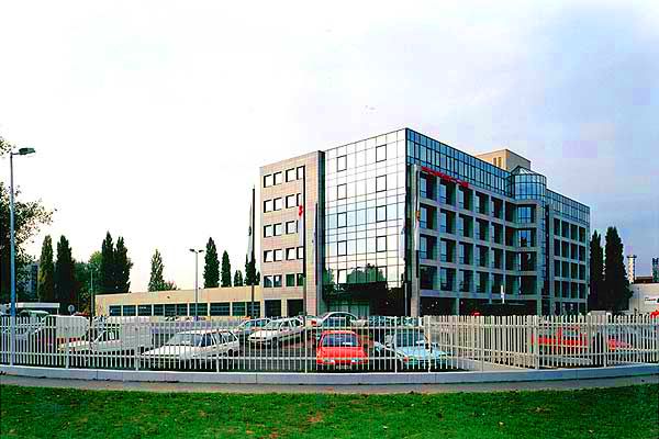 Porsche Pest Building 