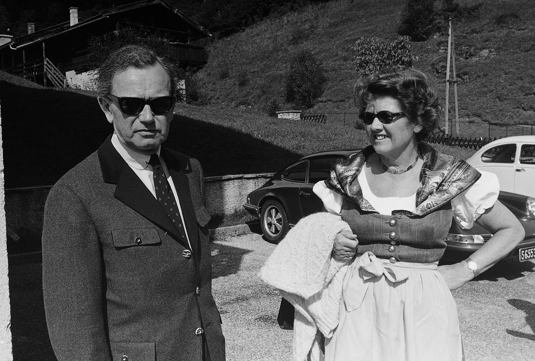 Black and white picture about a man and a woman